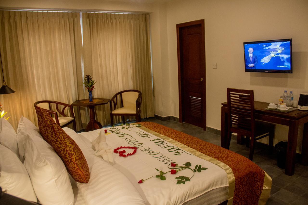 Day Sunrise Boutique Hotel Siem Reap Exteriör bild